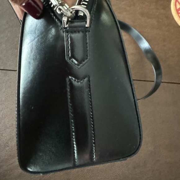 Givenchy Antigona Box Leather Satchel - Picture 5 of 7